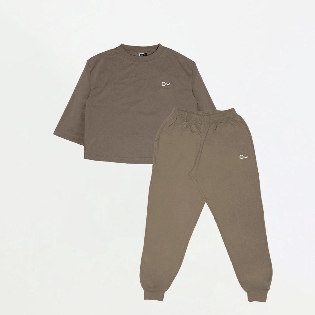 Bundling Active Set (Long Pants + Oversize Crop Top)