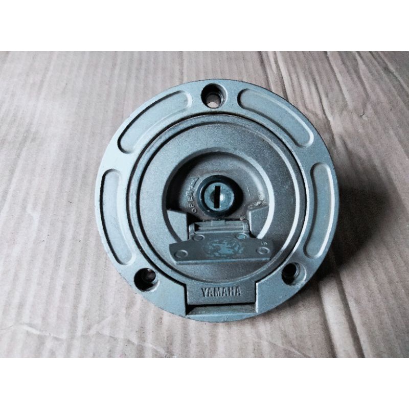 tutup tengki YAMAHA R15 LED seken original cabutan motor