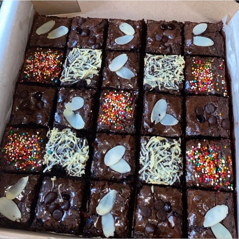 

Brownies mix topping brownies cheese brownies choco chip brownies sprinkle brownies almond fudgy brownies