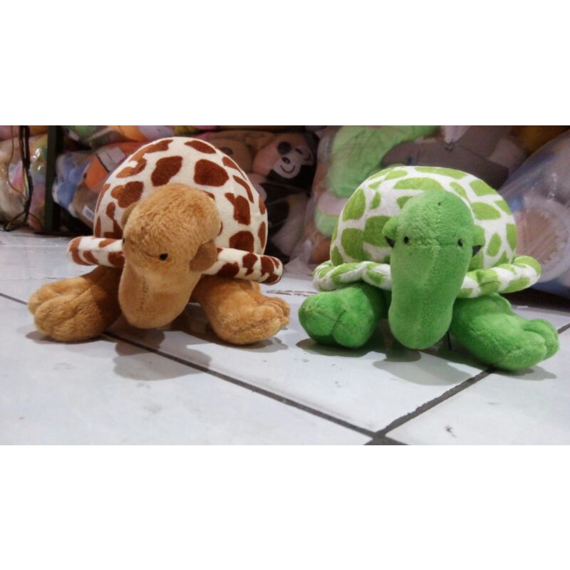 Boneka kura kura lucu