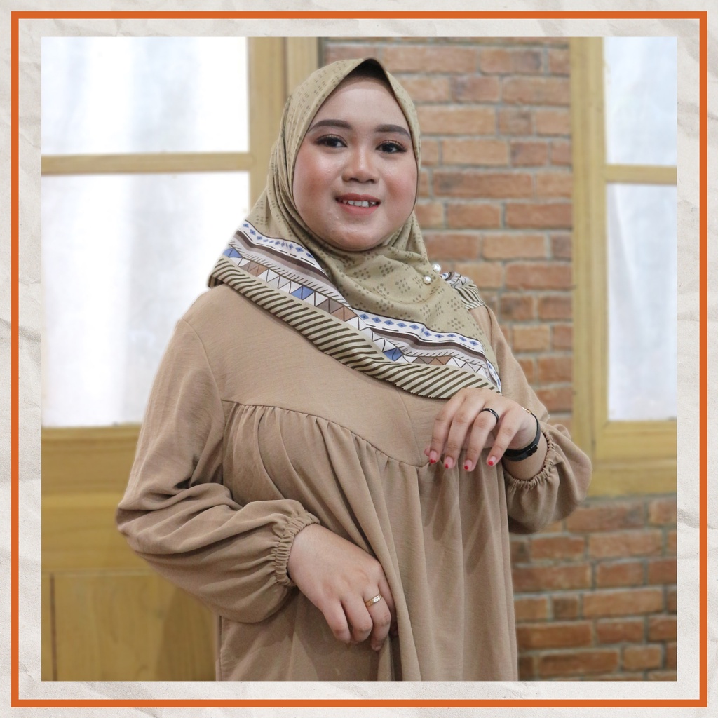 Ezpata Tunik Jumbo Polos Wanita Muslim Bigsize Bahan Crinkle Premium LD 128cm Resleting Depan Busui Friendly Lengan Karet Wudhu Friendly Model Terbaru Kekinian Berkualitas Termurah