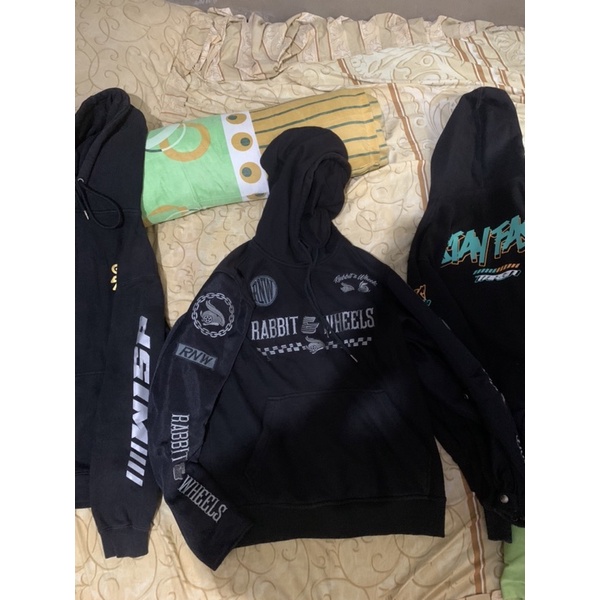 shadow rabbit and wheels