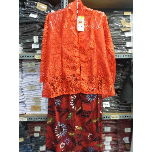 kebayak Marlena dewasa