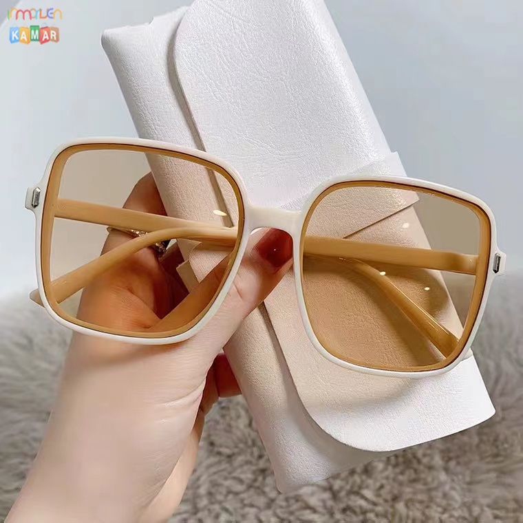 Kacamata Hitam Bingkai Besar Wanita Gaya Korea Fashion street shooting big frame personality square sunglasses