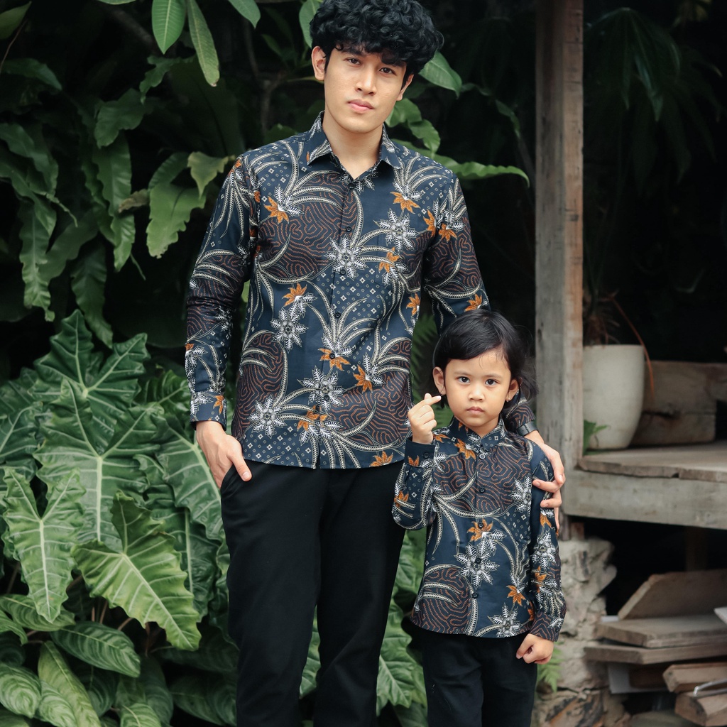 Batik Couple Ayah &amp; Anak Slimfit Motif Casual Warna Navy &amp; Hitam LBL 1897 &amp; LBL 1898