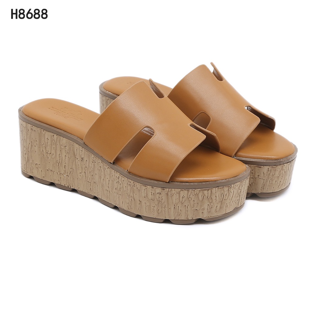 SANDAL Leather Slides H8688