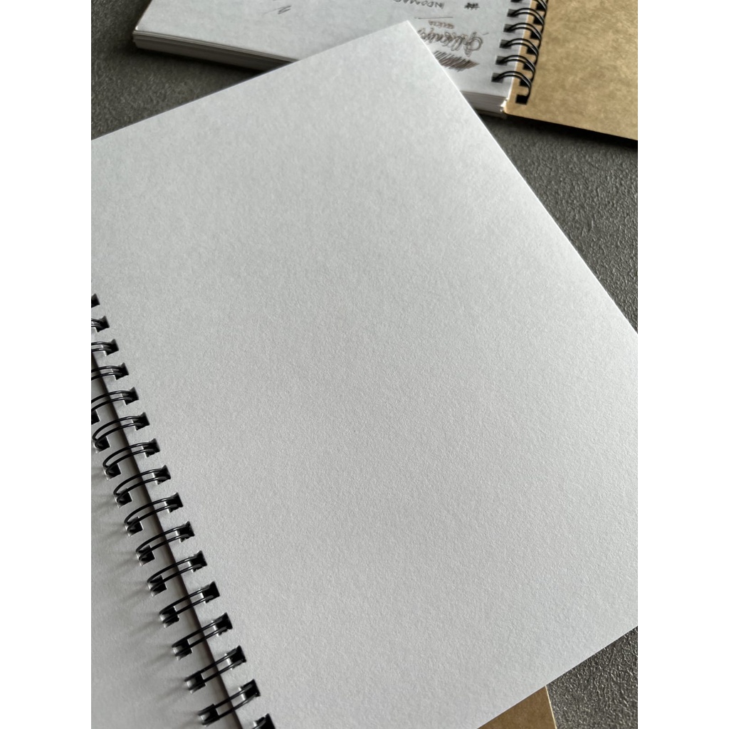 

RK artemedia scetchbook wired a5 jilid craft coklat 110 gsm 80 halaman / 40 lembar