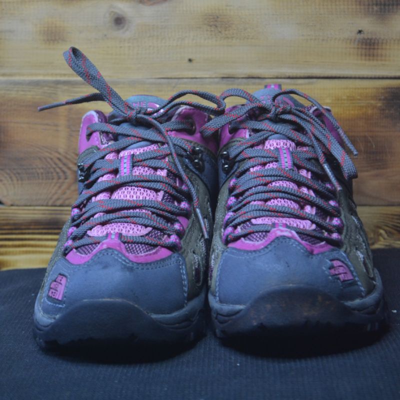 sepatu outdoor second The North Face/ sepatu hiking/ sepatu second outdoor