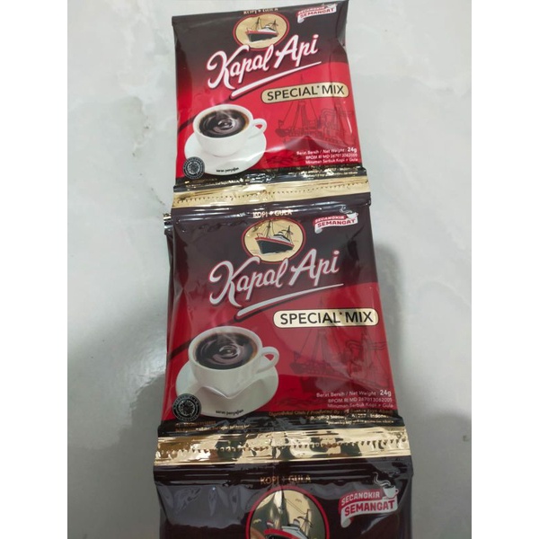 

Kopi Kapal Api Special Mix + Gula ( 24 gr x 10 ) RENCENG