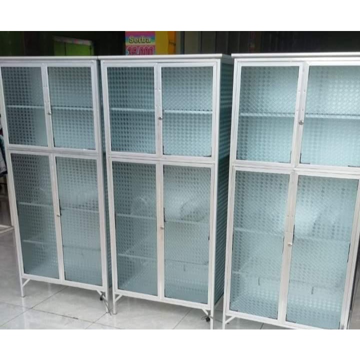 LEMARI RAK PIRING ALUMINIUM 2 PINTU KACA BATU BENING