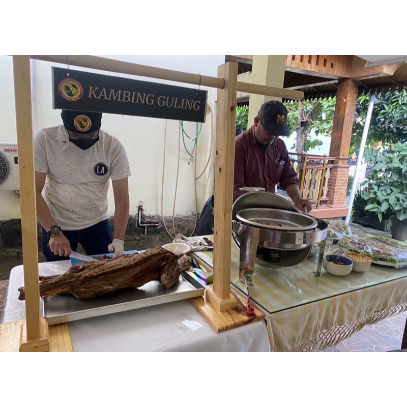 

kambing guling