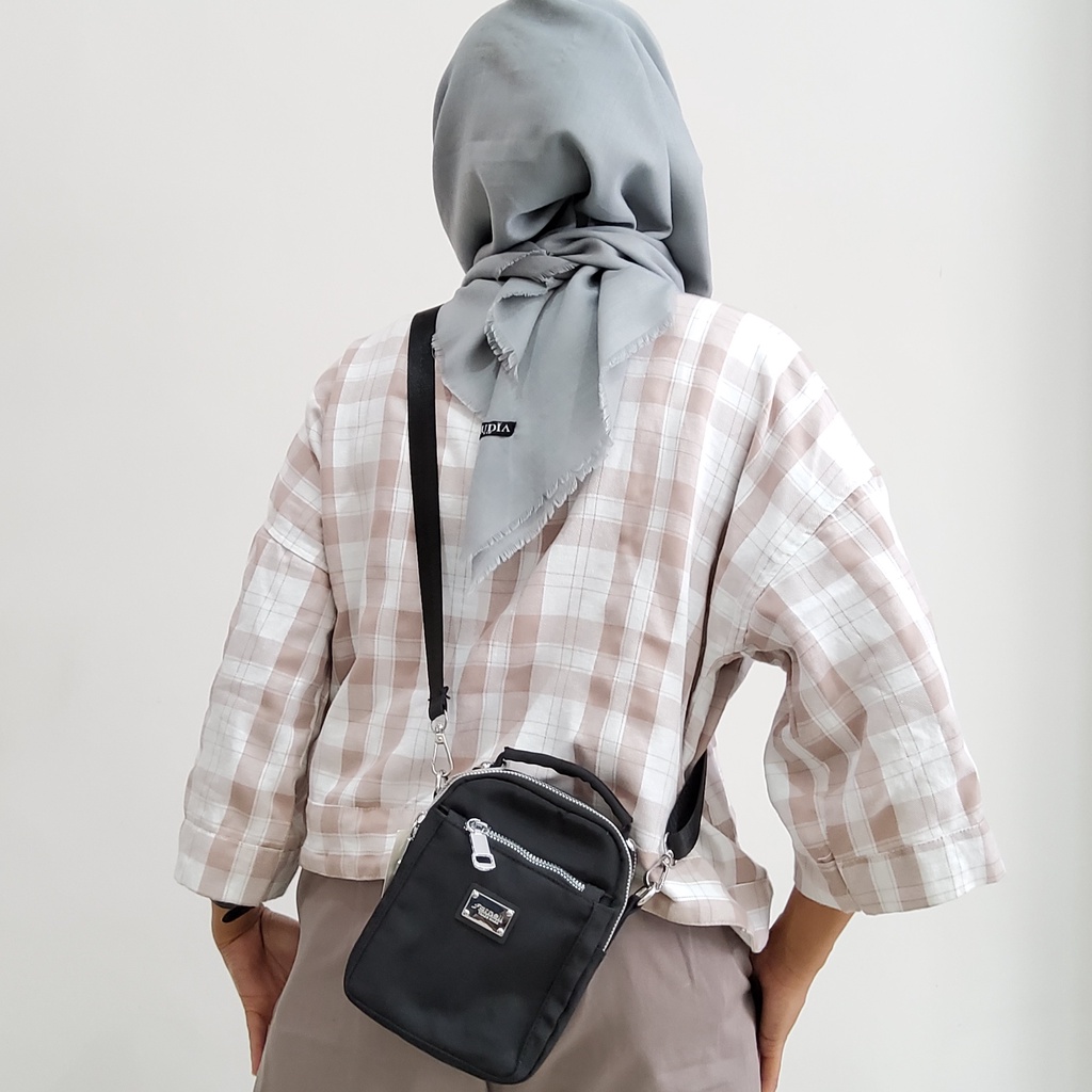 Tas HP Import Model Selempang Mini Kekinian Farnell F020