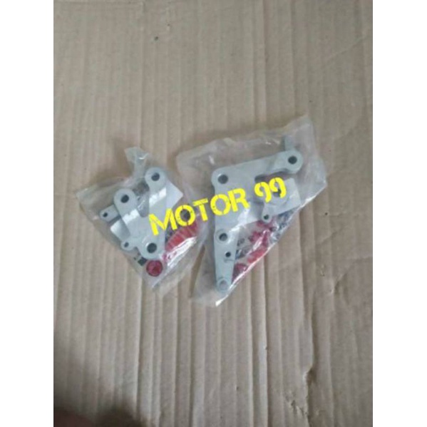 BREKET DUDUKAN FOOTSTEP PIJAKAN KAKI KANAN KIRI YAMAHA R15 R 15 V2 OLD PART ORIGINAL YAMAHA