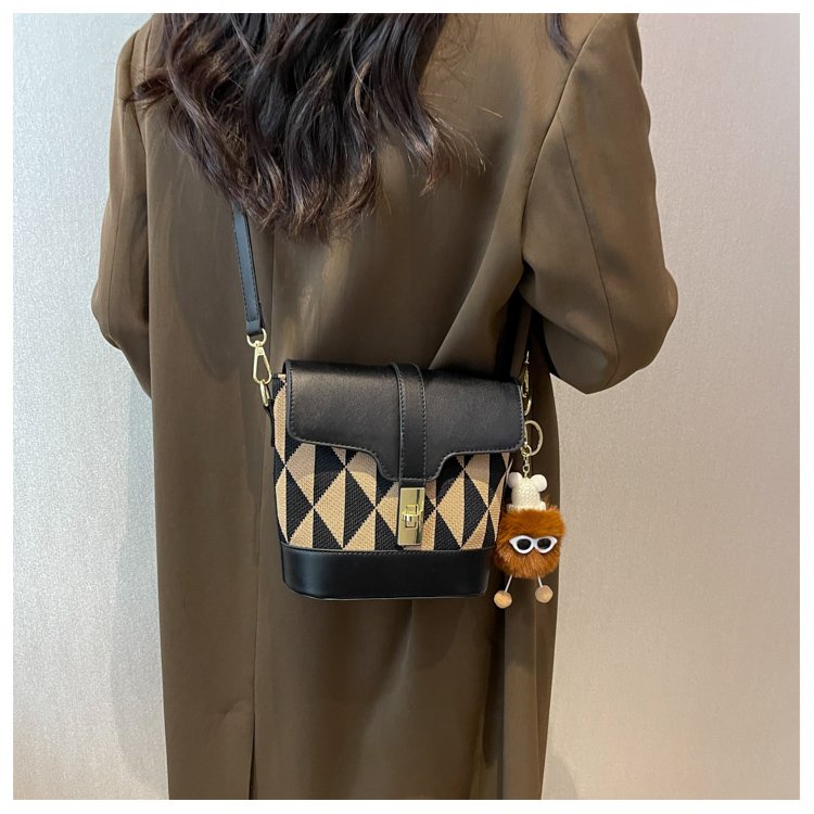 ( 2PC 1KG ) GTBI998880166  New Arrival  !!!  Tas Selempang  Tas Wanita Import  Premium Terbaru+BONEKA