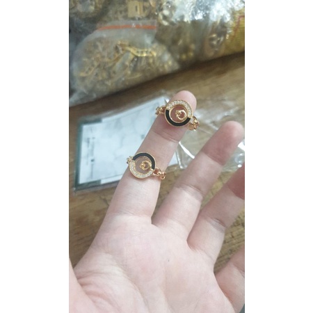 cincin ring bulat hitam permata putih emas asli 375 8k unik 2 gram