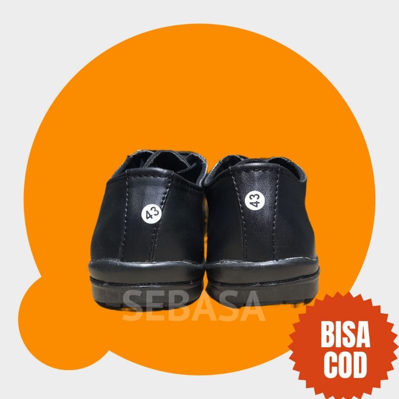 sepatu safety pendek hitam