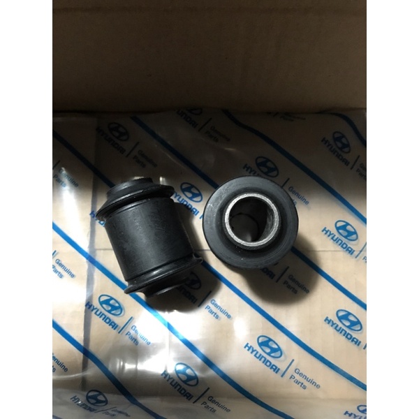 Bushing karet sayap arm depan bagian belakang Timor