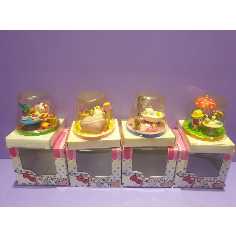 Hello kitty koleksi/  mainan hello kitty