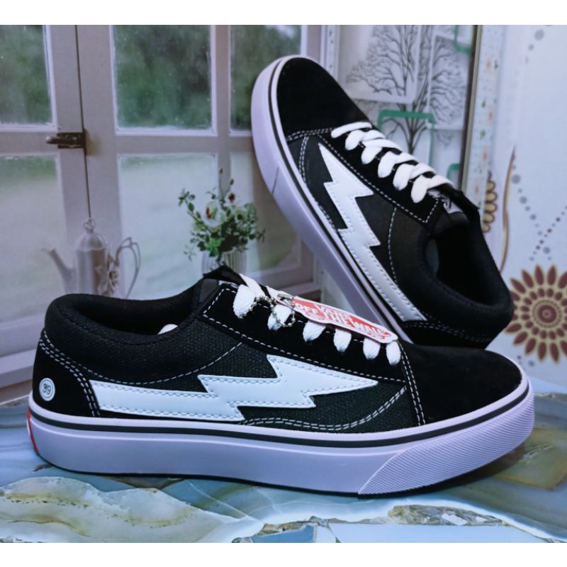 COD SEPATU V4NS MODEL TERBARU/SEPATU V4NS PETIR/SEPATU V4NS OLD/SKOOL PETIR/SEPATU SNEAKERS PETIR/SEPATU SNEAKERS V4NS OLD/SKOOL TERBARU/SEPATU V4NS MODEL BARU/SEPATU SNEAKERS CLASSIC V4NS PETIR/SEPATU SNEAKERS KULIAH/SEPATU SNEAKER KULIAH/BAYAR DITEMPAT