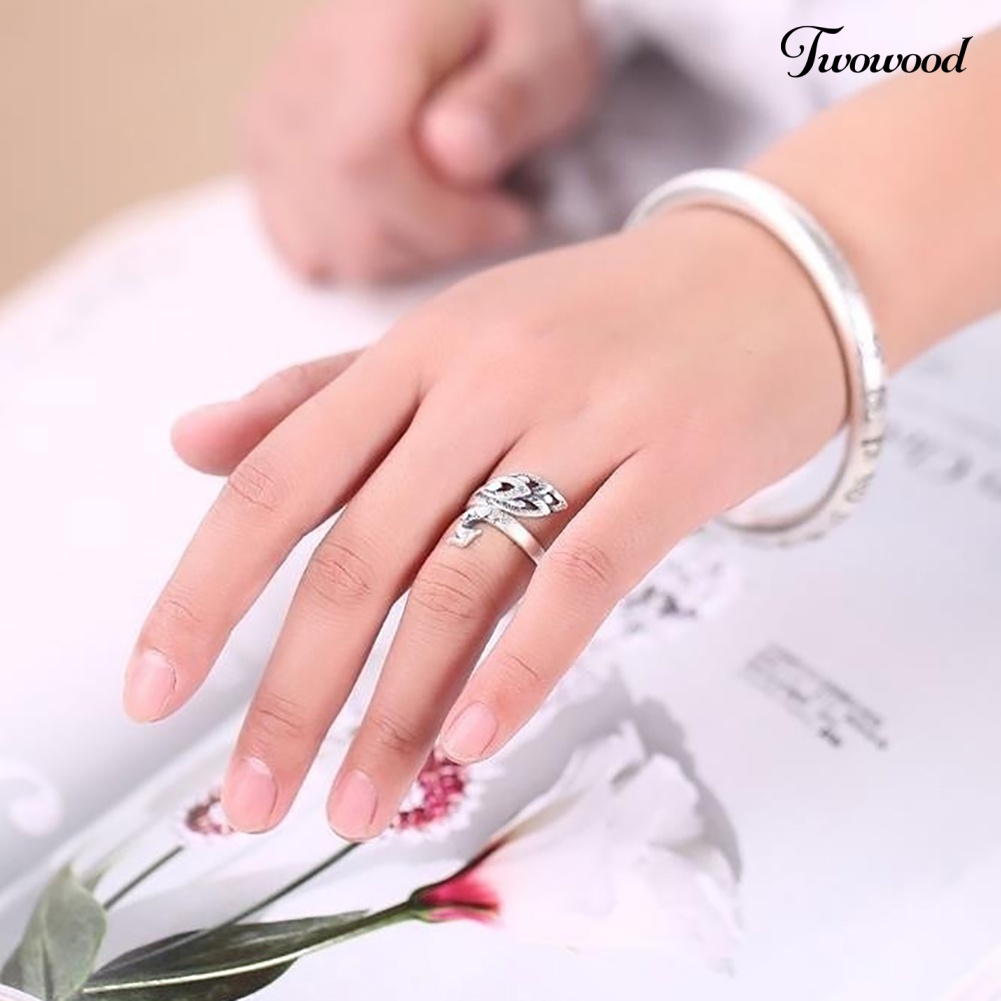 Cincin Model Terbuka Bentuk Merak Gaya Vintage Adjustable Untuk Wanita