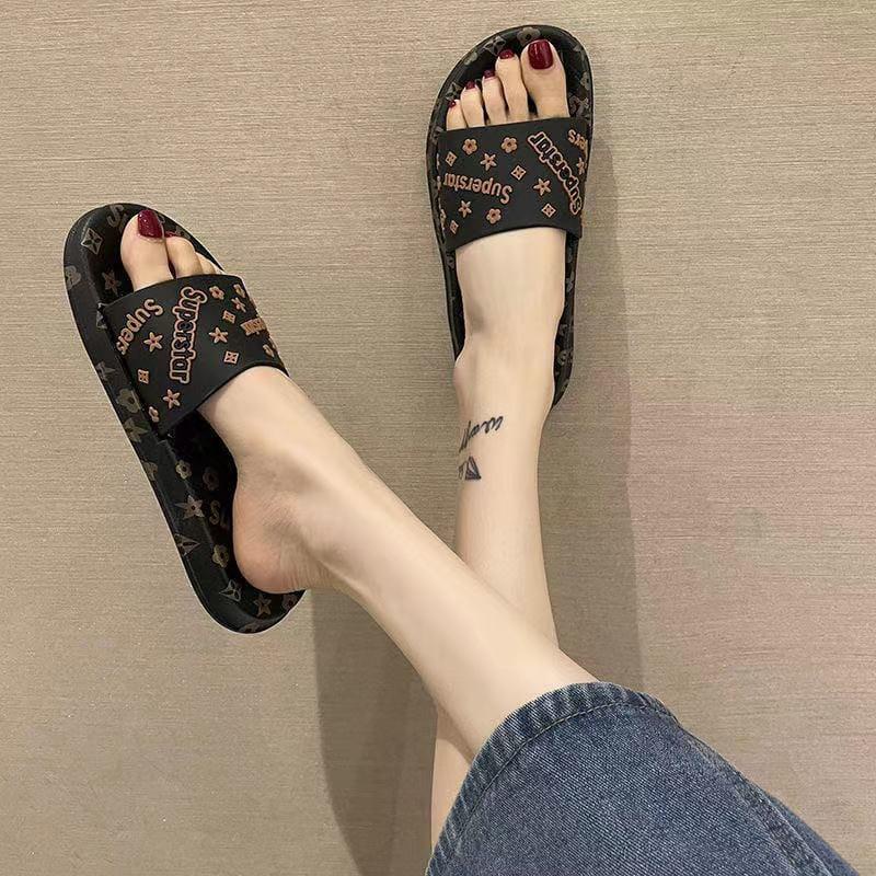 DM 10 SANDAL WANITA SABILA