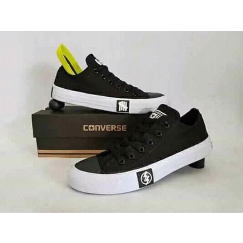 SEPATU'CONVERSE'PETIR