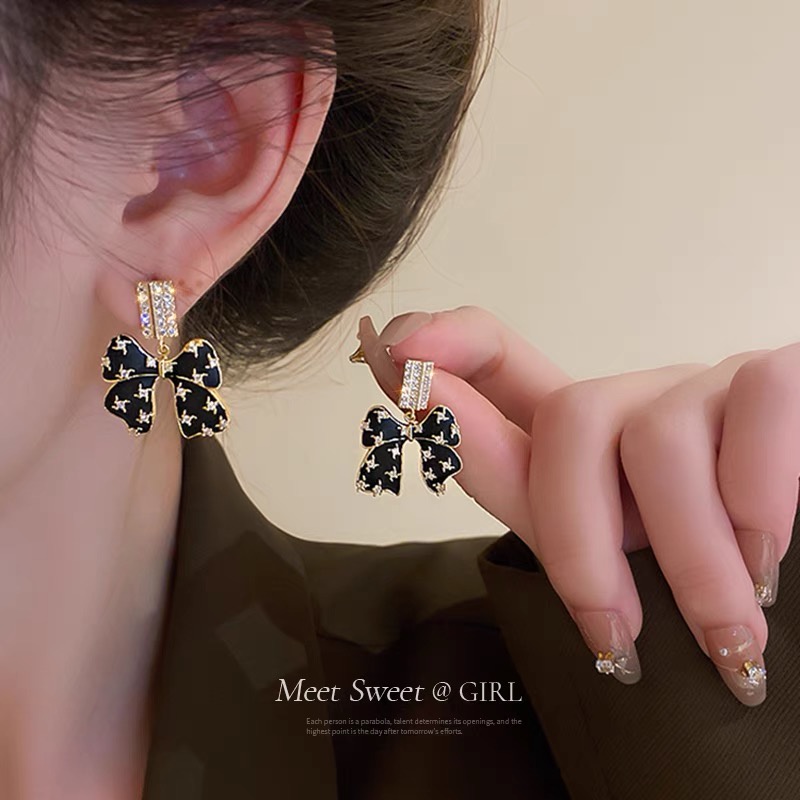 Anting Silver Needle 925 Desain Pita Hitam Gaya Barat Untuk Wanita