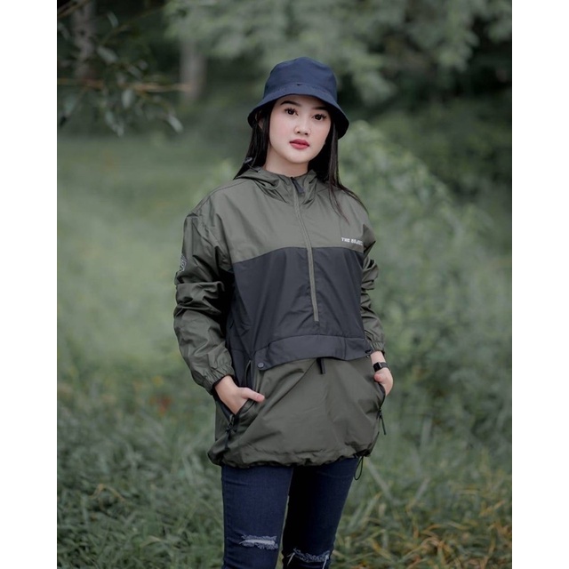 The Bojiel Daily - Hijau Hitam Jaket Cougle Jaket Parasut Jaket Pria Jaket Outdoor