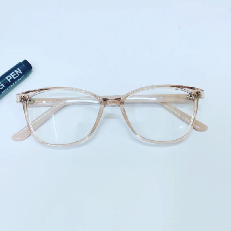 Kacamata Progresif  Jalan dan Baca| Kacamata Dobel Fokus