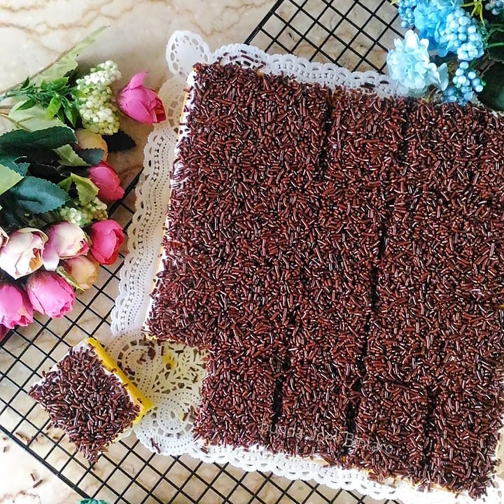 

Bolu Jadoel Large Full Coklat