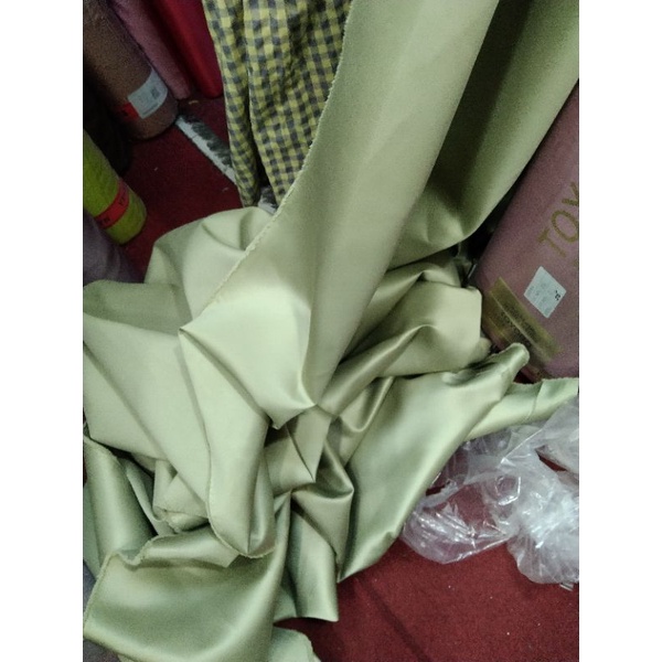 Kain Satin Bridal/Duthes/Harga Tertera 1/2 mtr