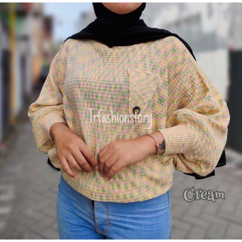 Karin Batwing Rajut Aurel Knit Abstrak