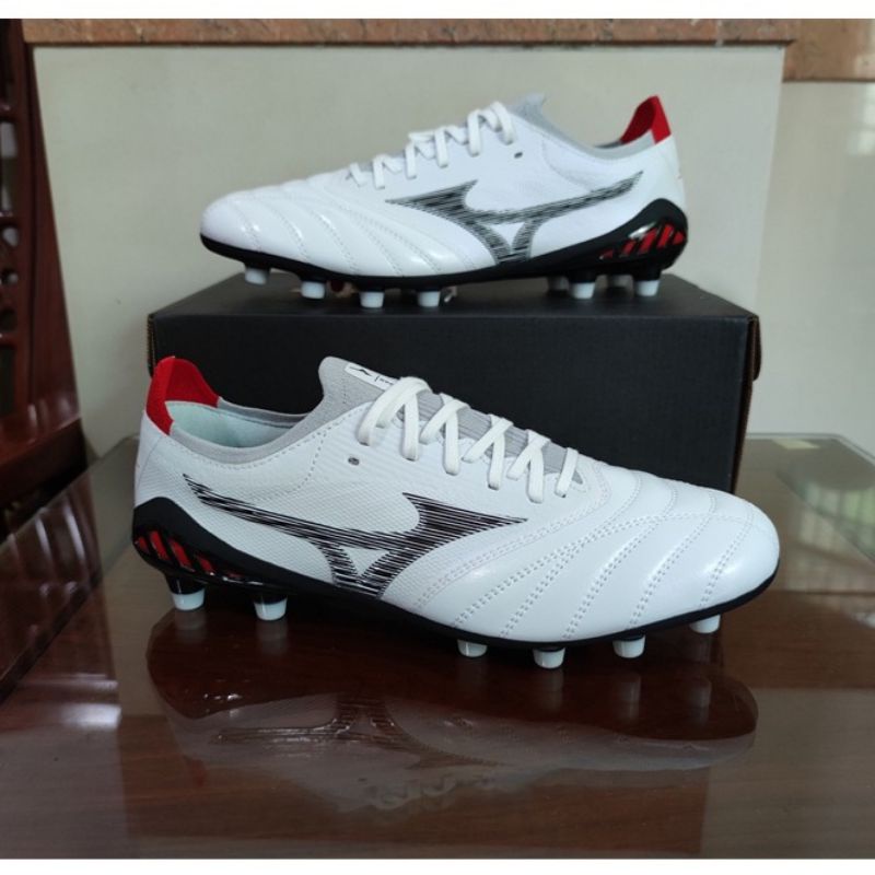SEPATU BOLA MIZUNO WHITE BLACK-SEPATU BOLA MIZUNO-SOCCER
