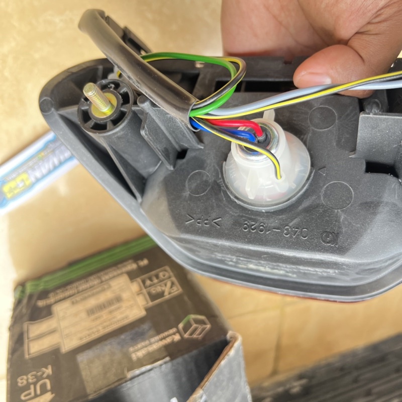 Stoplamp Kaze R Original KGP 23025-1327