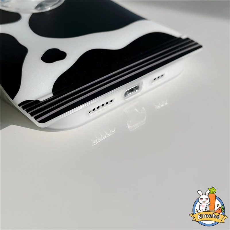 Case Pelindung Motif Sapi Putih Untuk OPPO A77 A77s A57 A16 A16k A15 A15s A3s A5s A76 A96 A74 A54 A93 A94 A95 A92 A52 A53 A33 A31 A5 A9 A12 F11 F9 Pro Reno 7 6 5 Reno 8Z 7Z 6Z Black White Cow Pattern Candy Bag Phone Case Screen Protector Shockproof Case