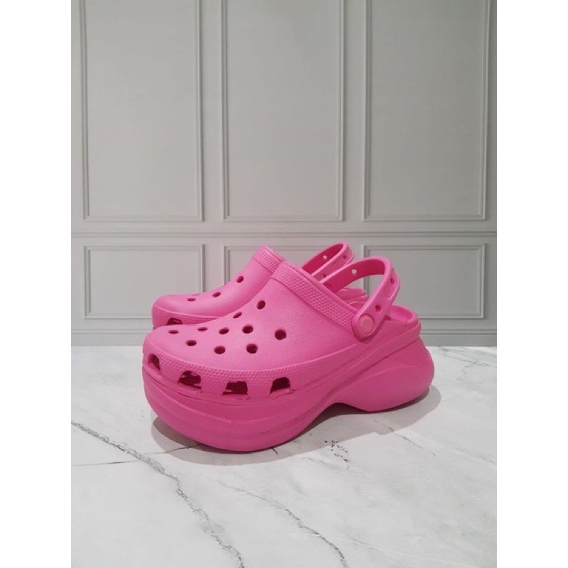 Sendal Wanita Crocs Classic Bae Clog Platform / Sepatu Sandal Wanita Crocs Wedges