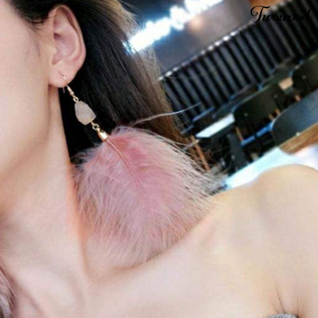 1 Pasang Anting Kait Gantung Desain Bulu Hias Kristal Imitasi Untuk Wanita