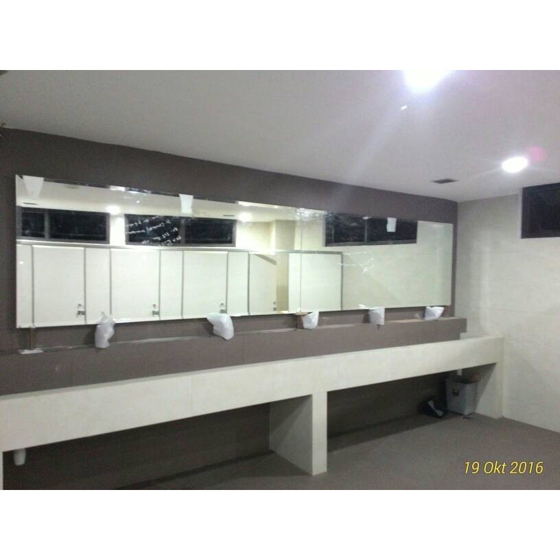 Kaca Cermin Kamar Mandi Custom Ukuran