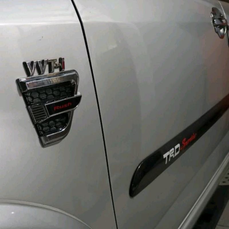 side ventilator AIR FLOW SAMPING SIDEVENT variasi TOYOTA RUSH / ALL NEW RUSH - Hitam LIS CROME