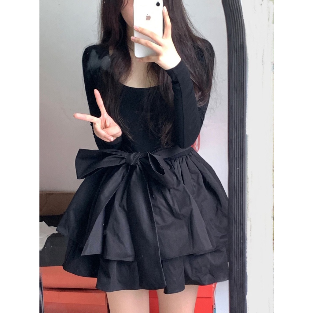 Red Gaun musim gugur dan musim dingin temperamen angin harum kecil French high-end rok rajutan pinggang gaun rok hitam kecil rok putri berbulu perempuan