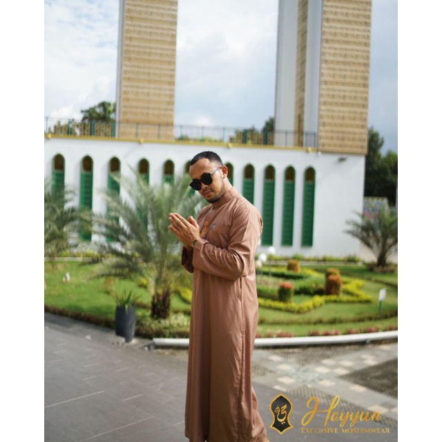 Gamis Pria Jubah Pria Gamis Slimfit Jubah Slimfit Gamis Capal Model Haramain HAYYUN GAMIS COKLAT MUD