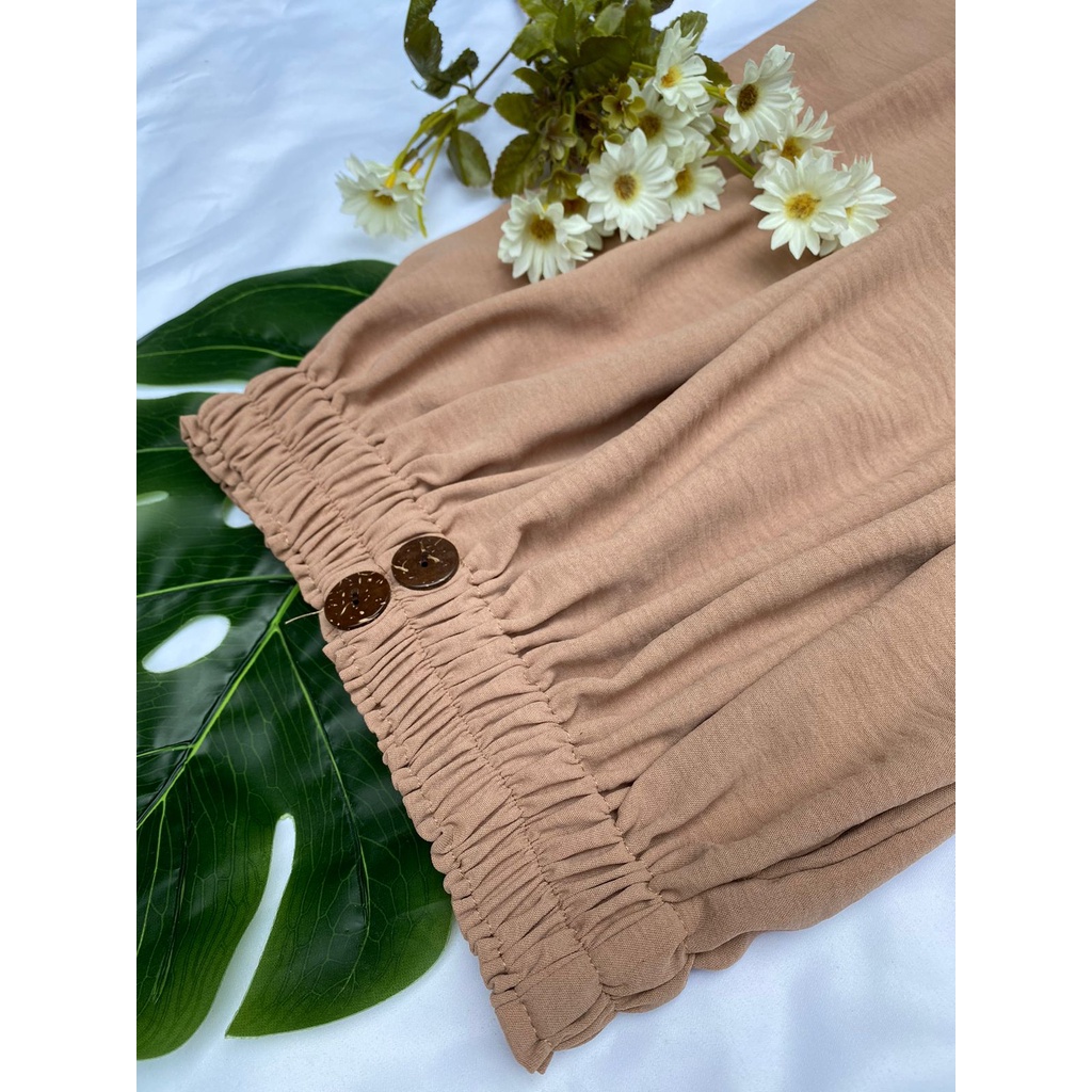 KULOT CRINKLE HIGHWAIST FLOWY KALLYOUTFIT / celana kulot crinkle / celana kulot crinkle premium / celana kulot crinkle jumbo / celana kulot crinkle airflow / celana kulot crinkle kancing 2