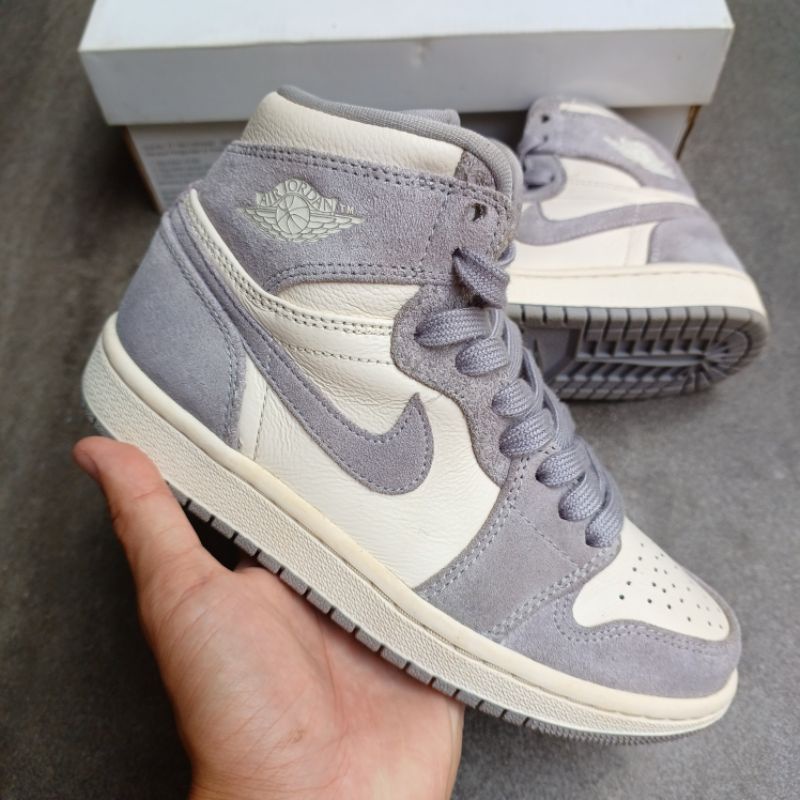 Air Jordan 1 Retro High PRM Pale Ivory (W) || atmosphere grey