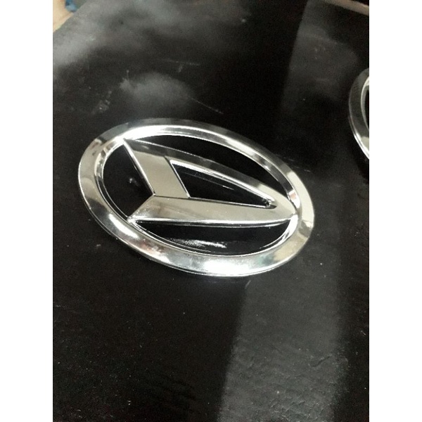 logo depan DAIHATSU XENIA 2012. 2013. 2014. 2015