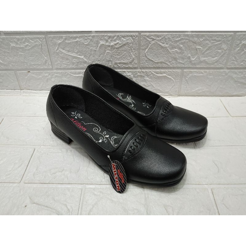 SEPATU PANTOFEL WANITA MILTON DR SEPATU SEKOLAH PASKIBRA KANTOR KERJA