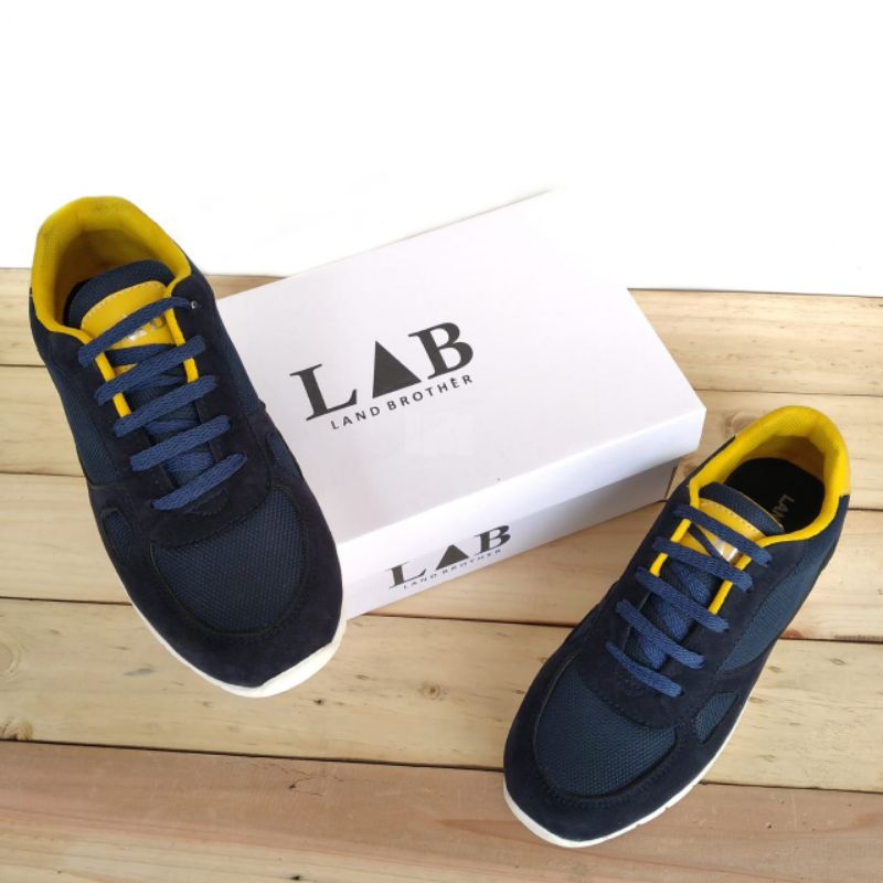 sepatu sneaker keren tali,pariasi kuning hitam sport pria wanita