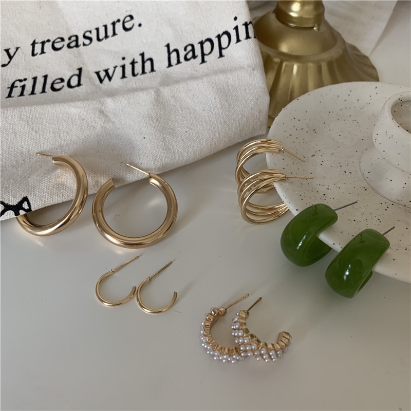 Set Anting Hoop Desain Kupu-Kupu Hati Kristal Mutiara Asetat Bahan Resin Gaya Vintage Untuk Wanita