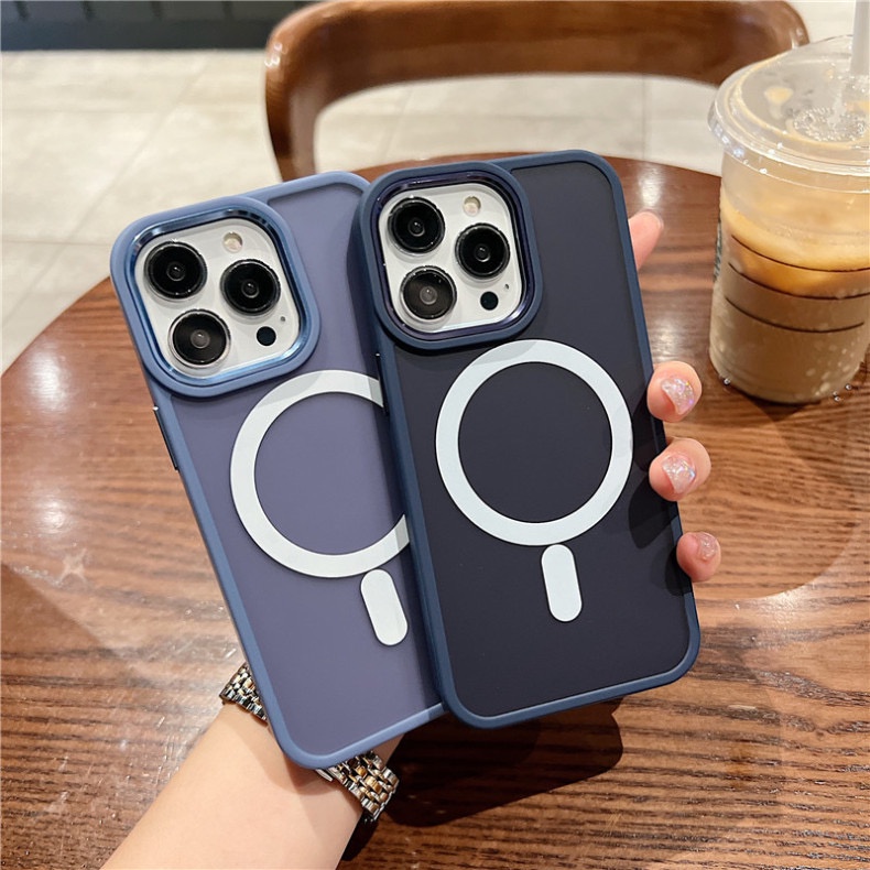 Hard case Pelindung Lensa Kamera Dengan Cincin Magnetik Bahan Logam Untuk iphone 14 pro max plus 13 12 11 pro max