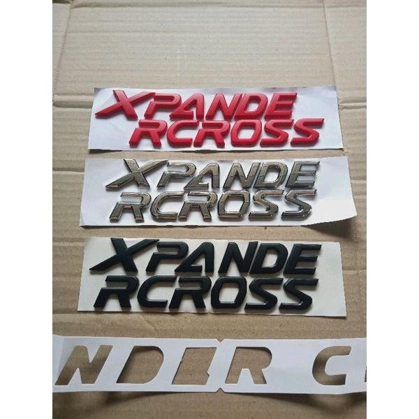 EMBLEM KAP MESIN XPANDER CROSS OEM KUALITY