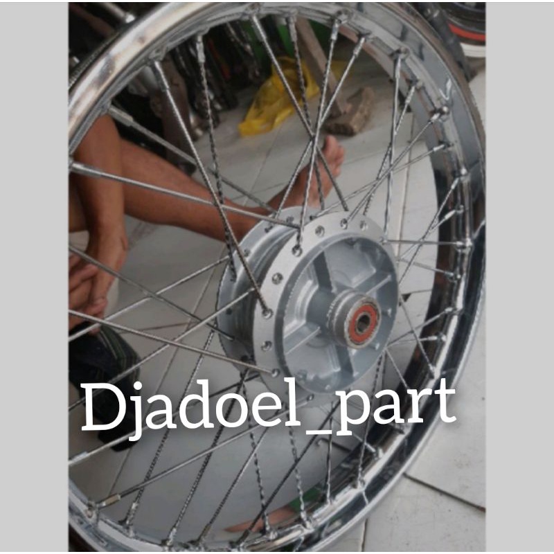 Velg pelg Peleng Belakang Suzuki Smash Shogun Crystal RC Shogun 125 Original